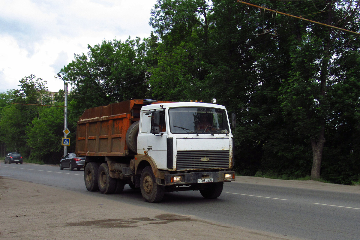 Ивановская область, № М 008 ОВ 37 — МАЗ-5516 (общая модель)