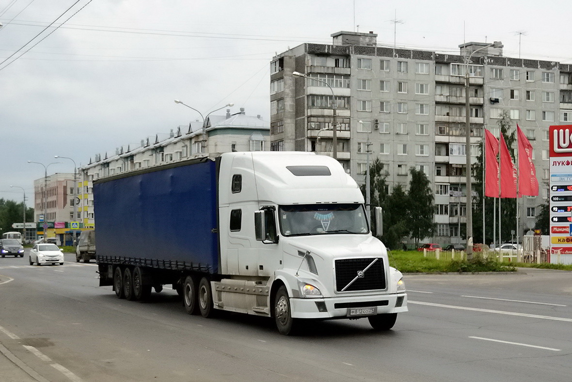 Архангельская область, № М 812 СО 29 — Volvo VNL780