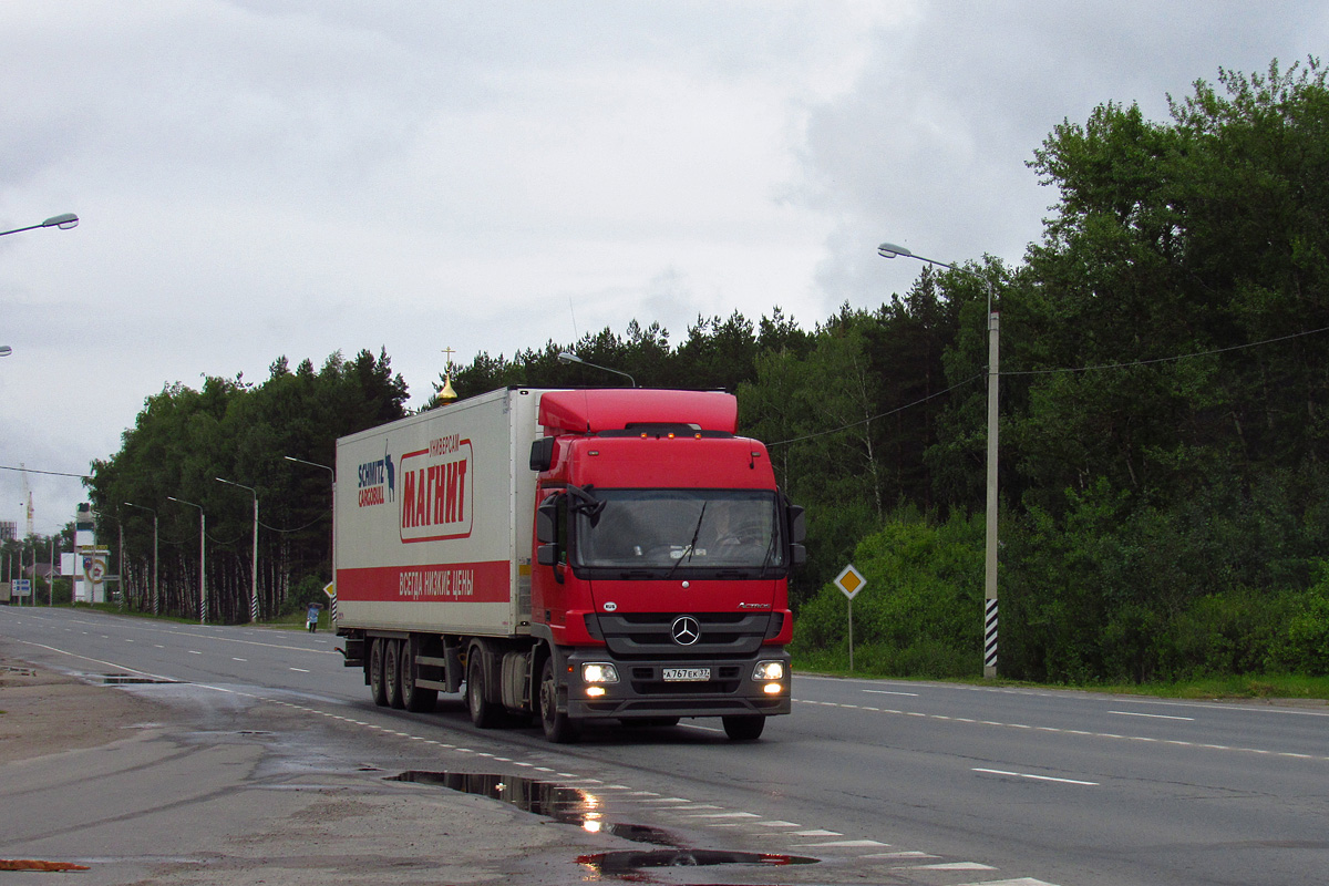 Тульская область, № А 767 ЕК 37 — Mercedes-Benz Actros ('2009) 1841