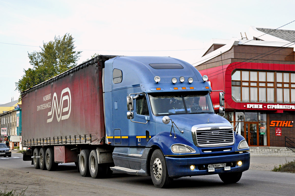 Новосибирская область, № В 746 ОР 154 — Freightliner Columbia