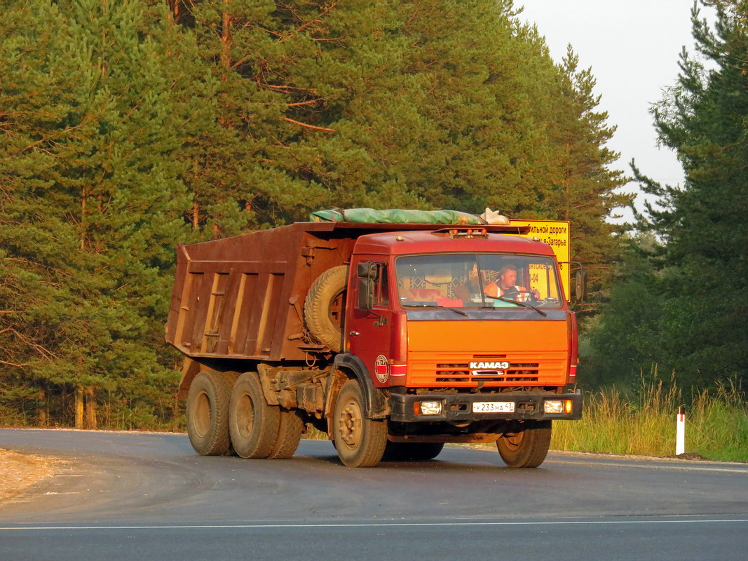 Кировская область, № У 233 НА 43 — КамАЗ-65115 (общая модель)