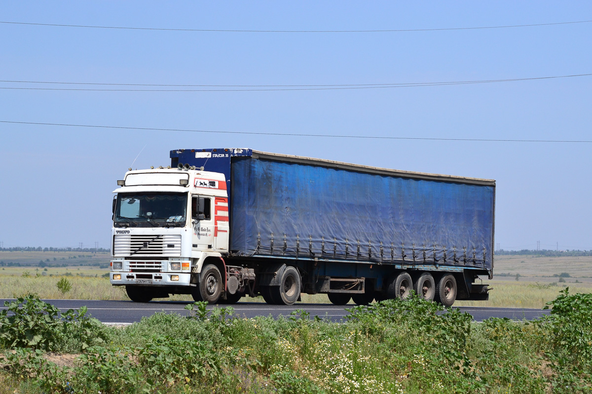 Волгоградская область, № А 061 МТ 134 — Volvo ('1987) F12; Волгоградская область, № ВТ 1557 34 —  Прочие модели