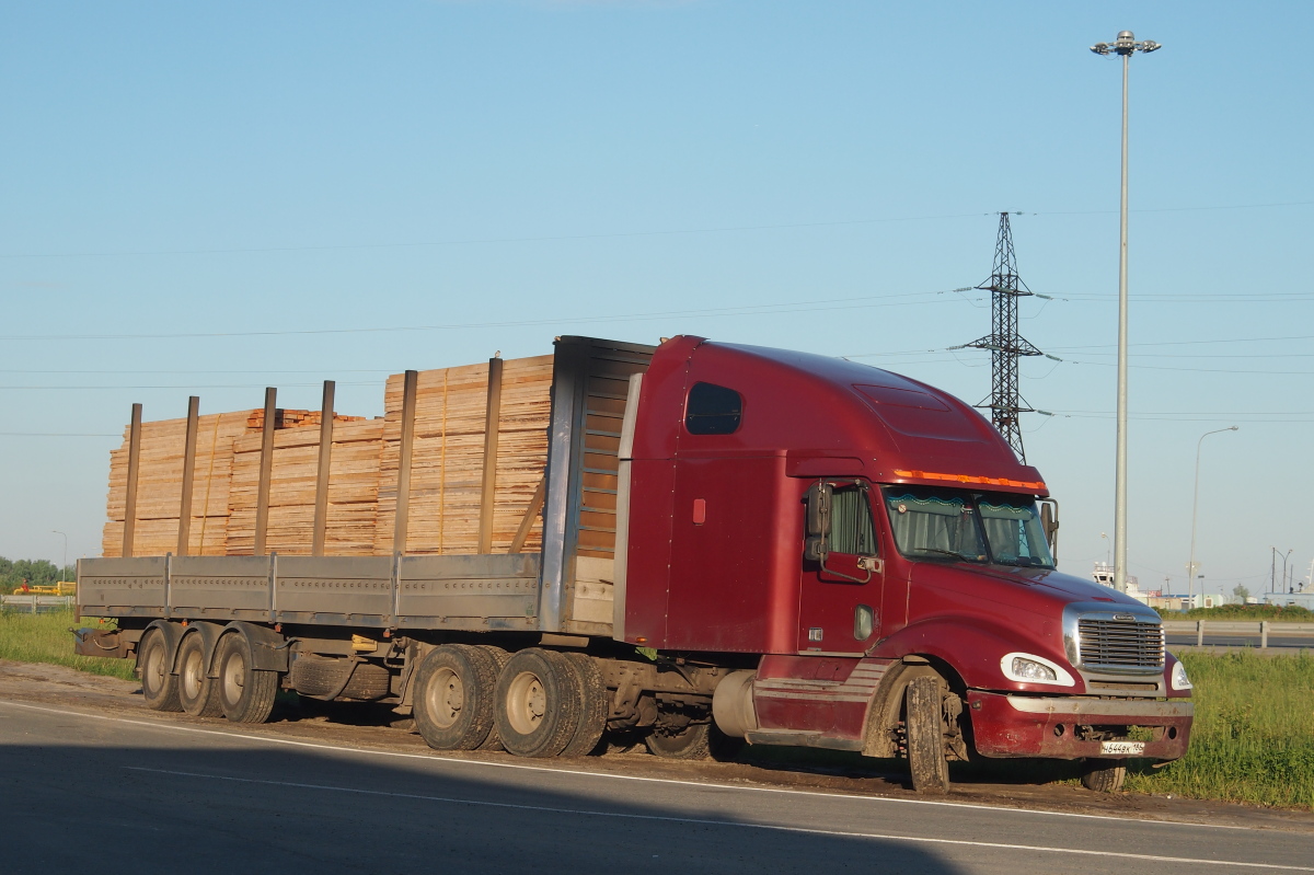 Ханты-Мансийский автоном.округ, № Н 644 ВК 186 — Freightliner Columbia