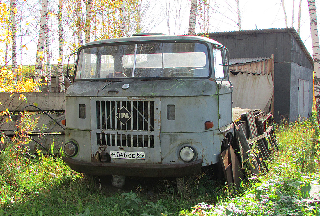 Новосибирская область, № М 046 СЕ 54 — IFA W50L (общая модель)