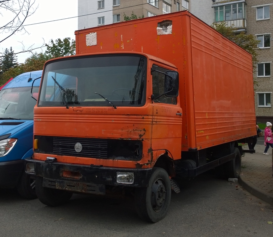 Минск, № (BY-7) Б/Н 0081 — Mercedes-Benz LP (общ. мод.)