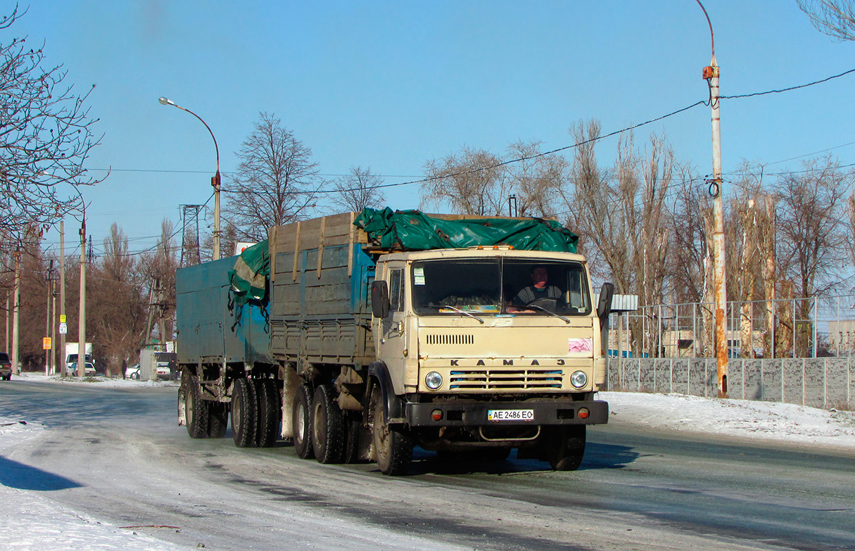 Днепропетровская область, № АЕ 2486 ЕО — КамАЗ-5320