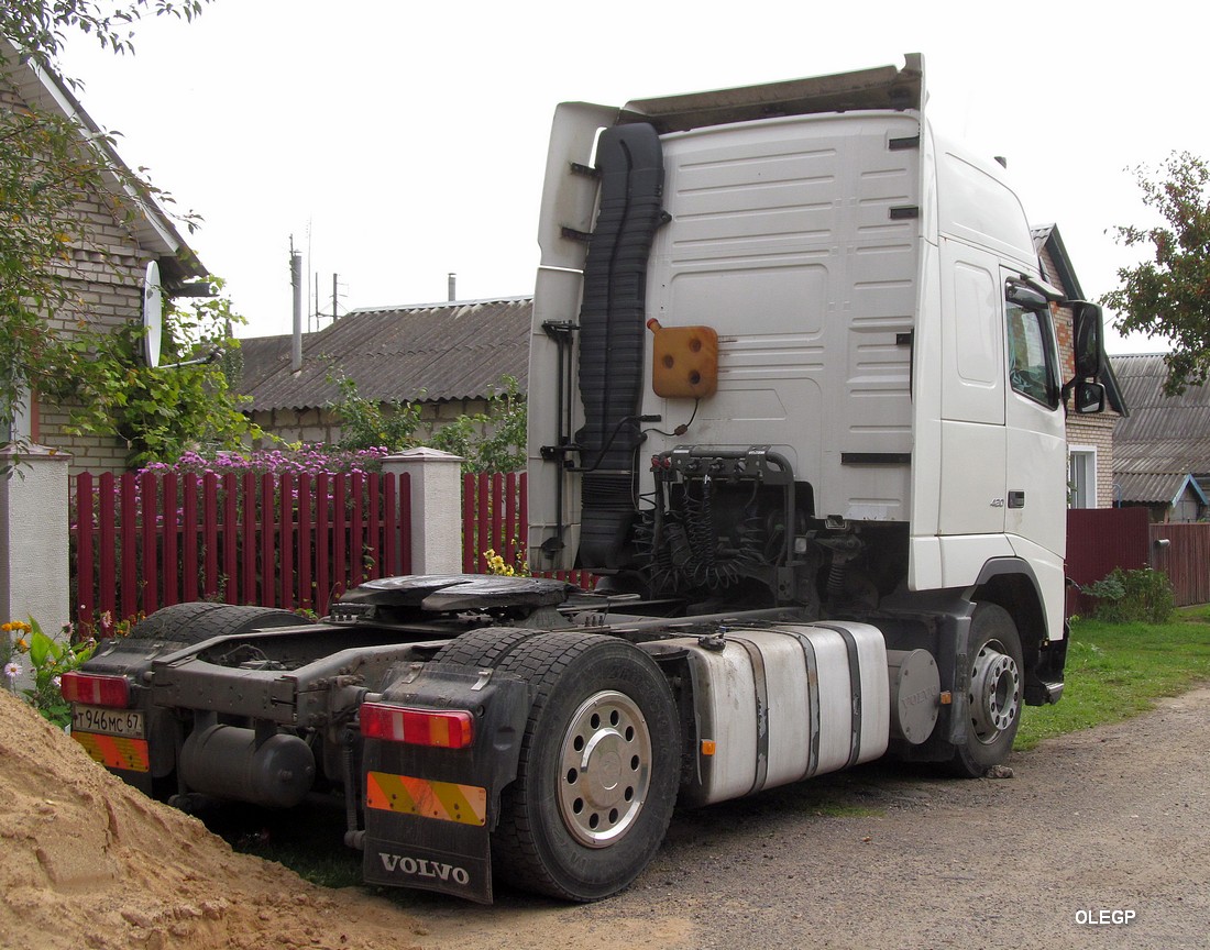 Смоленская область, № Т 946 МС 67 — Volvo ('2002) FH12.420