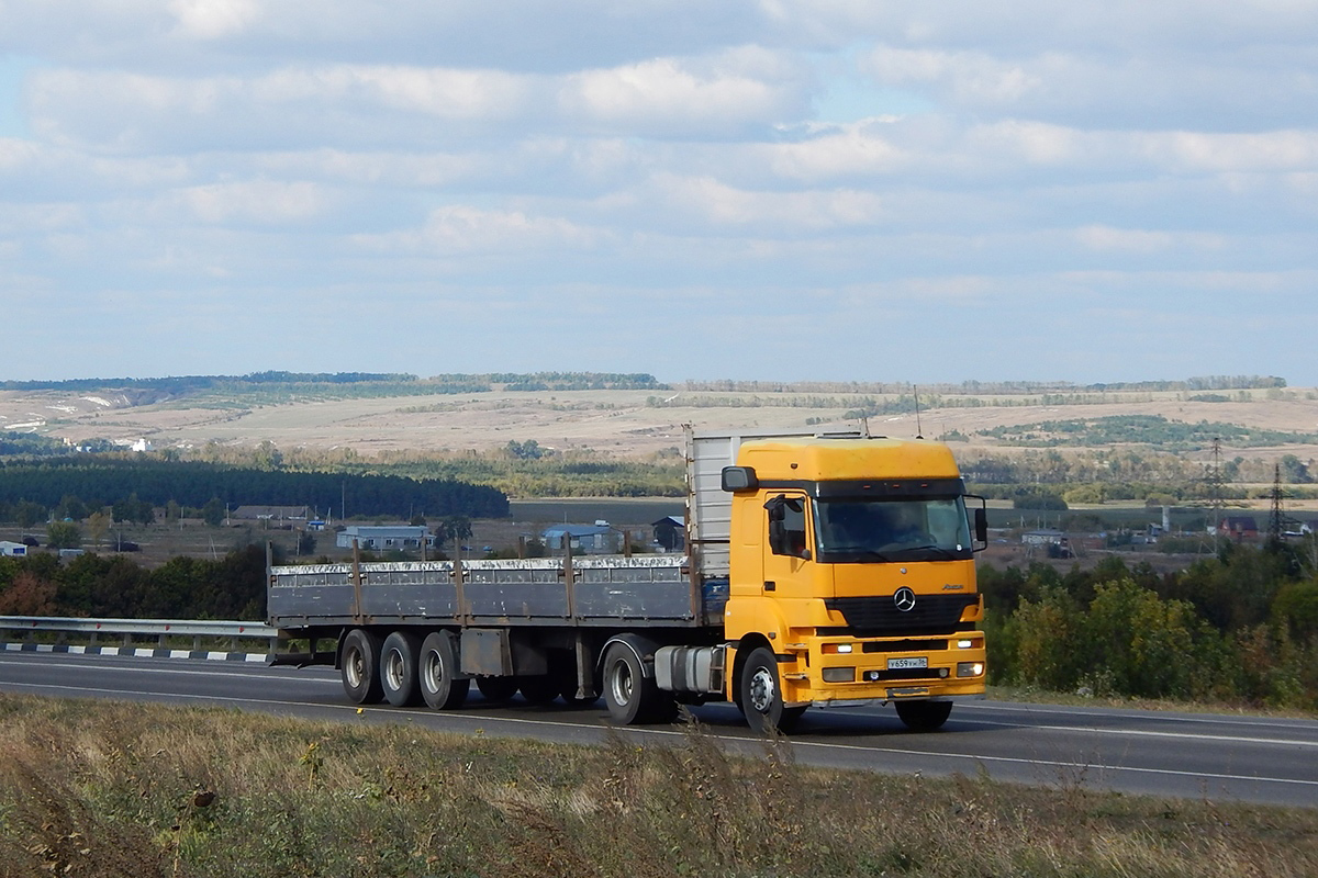 Белгородская область, № У 659 УН 36 — Mercedes-Benz Axor 1835