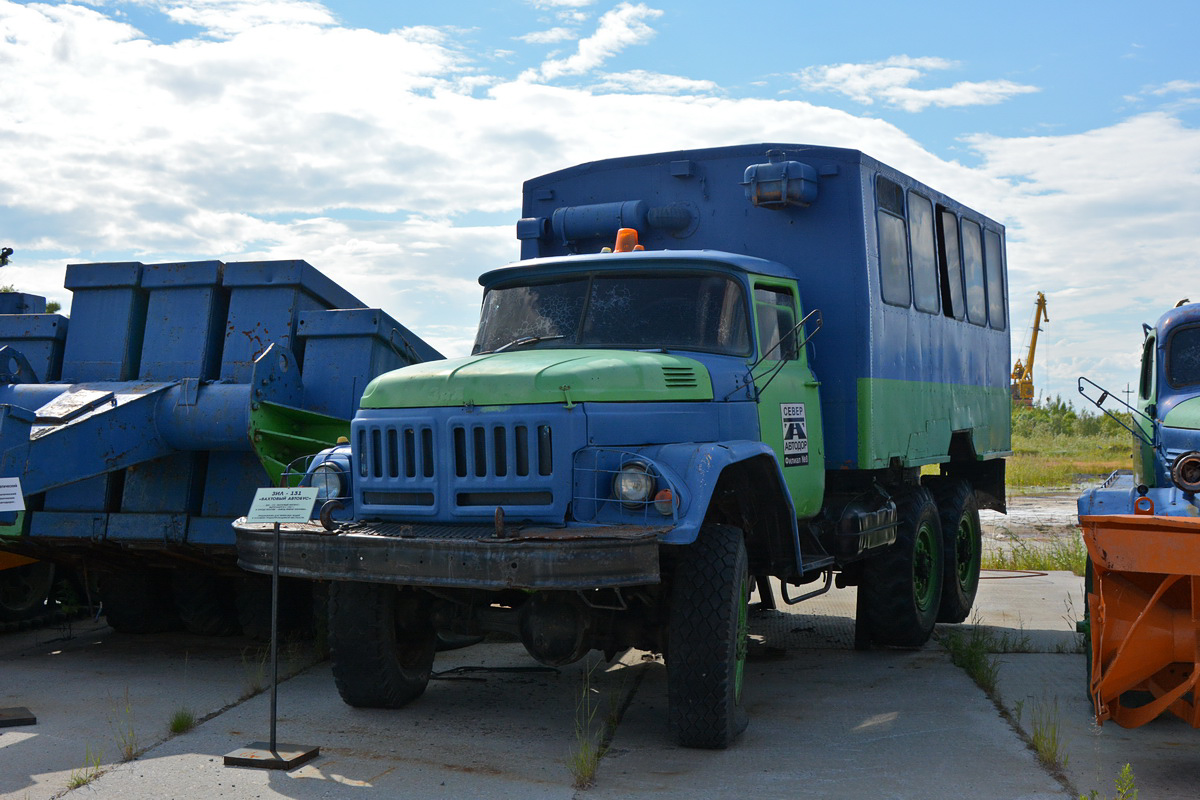 Ханты-Мансийский автоном.округ, № А 002 АА — ЗИЛ-131