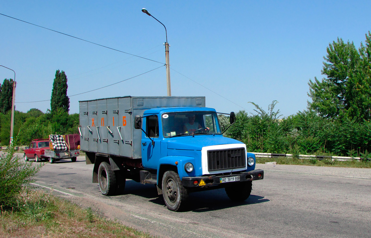 Днепропетровская область, № АЕ 3819 ВВ — ГАЗ-3307