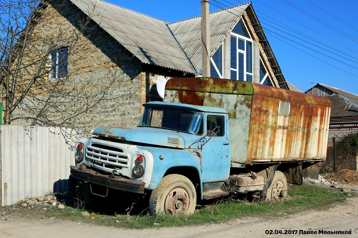 Крым, № (82) Б/Н 0021 — ЗИЛ-431410