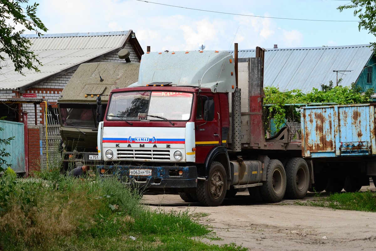 Волгоградская область, № В 063 УР 134 — КамАЗ-54112