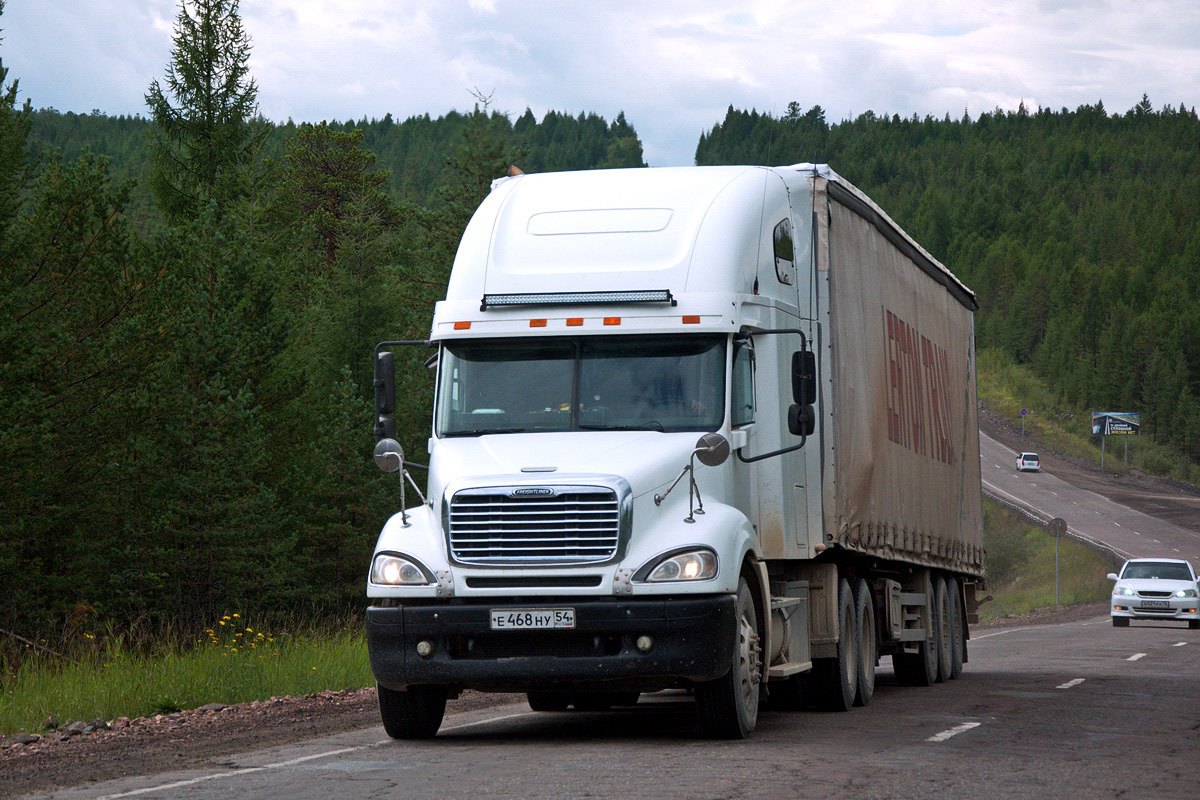 Новосибирская область, № Е 468 НУ 154 — Freightliner Columbia