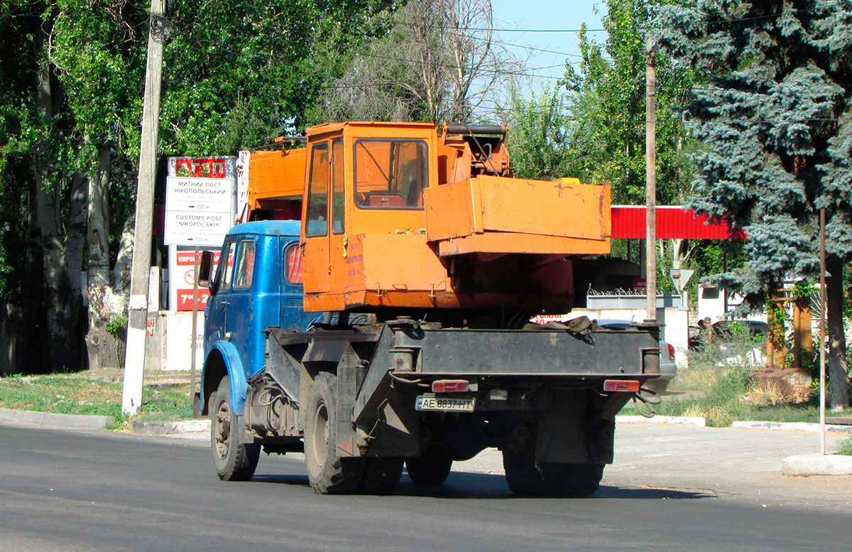 Днепропетровская область, № АЕ 8837 НТ — МАЗ-5334