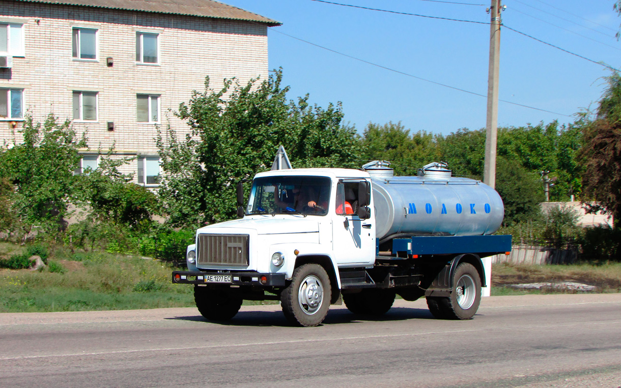 Днепропетровская область, № АЕ 1277 ЕС — ГАЗ-3307