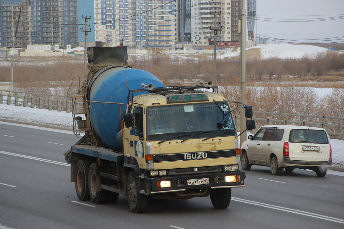 Саха (Якутия), № А 391 ЕР 14 — Isuzu V305