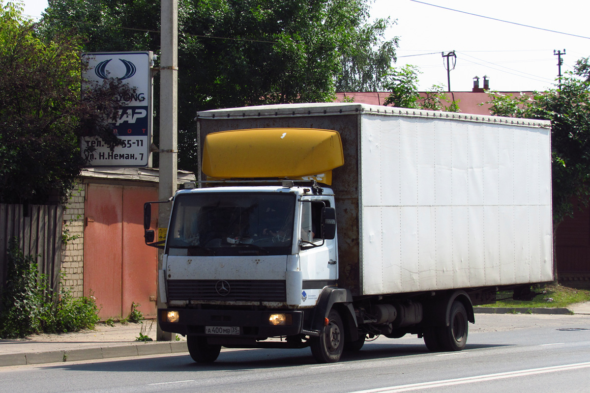 Вологодская область, № А 400 МВ 35 — Mercedes-Benz LK 814