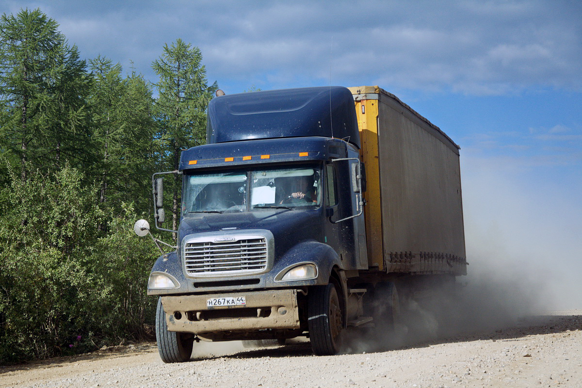 Костромская область, № Н 267 КА 44 — Freightliner Columbia