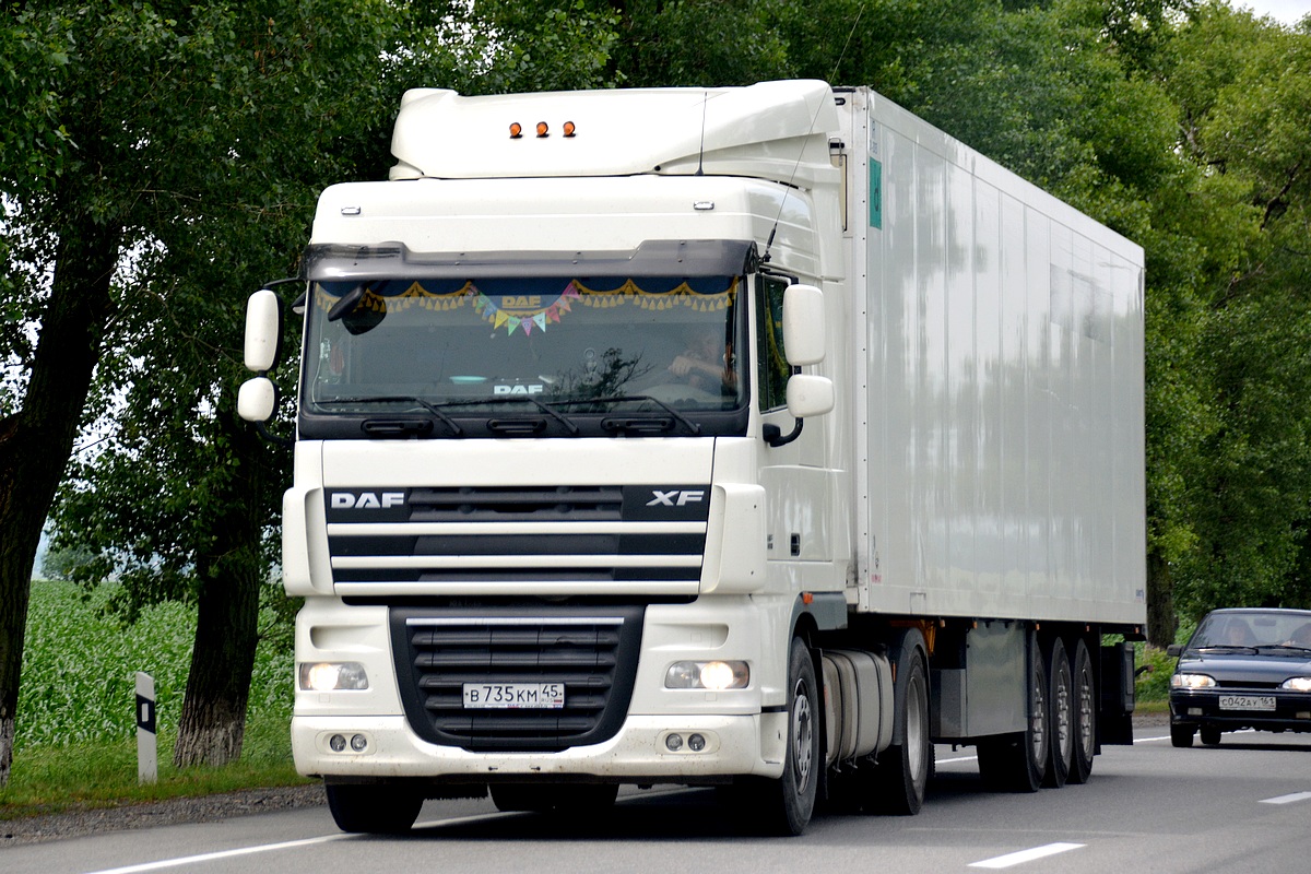 Курганская область, № В 735 КМ 45 — DAF XF105 FT