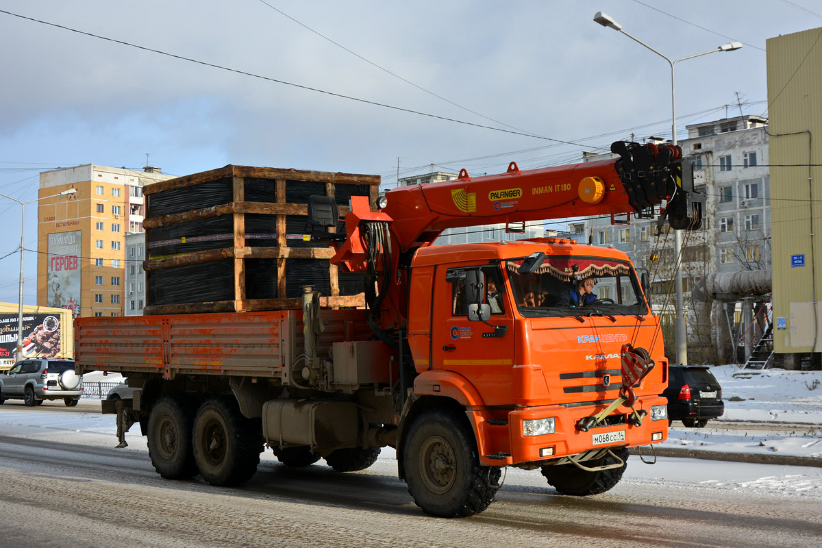 Саха (Якутия), № М 068 СС 14 — КамАЗ-43118-46