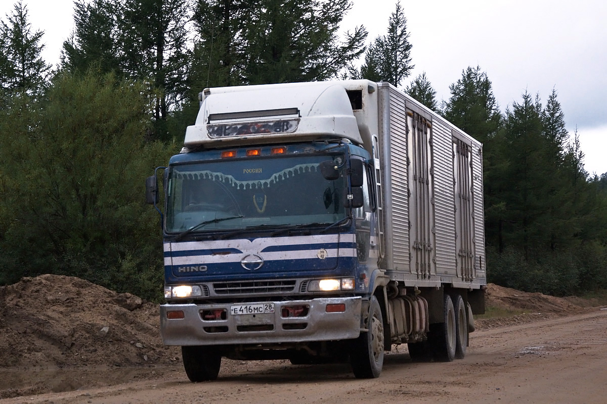 Амурская область, № Е 416 МС 28 — Hino Profia