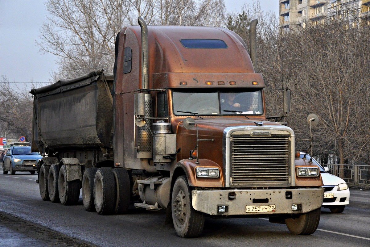 Алтайский край, № Х 252 УМ 22 — Freightliner FLD 132 Classic XL