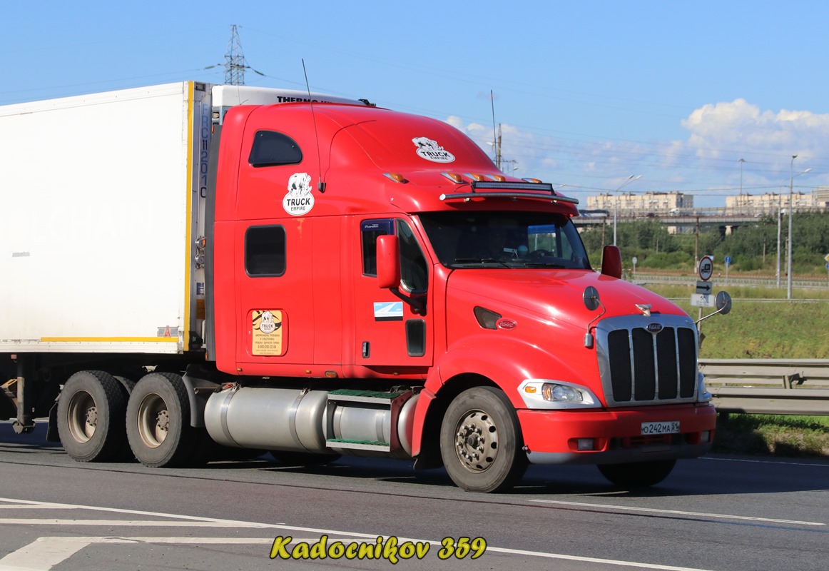 Мурманская область, № О 242 МА 51 — Peterbilt 387