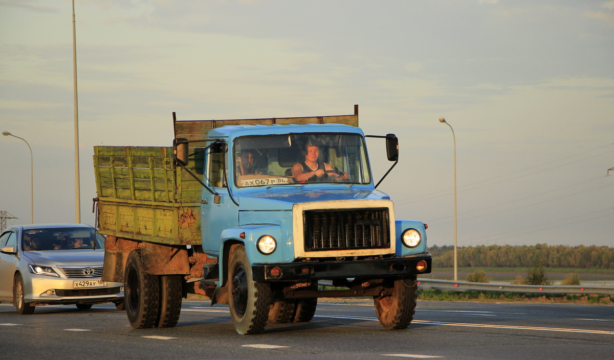 Ханты-Мансийский автоном.округ, № АХ 067 Р 86 — ГАЗ-33073