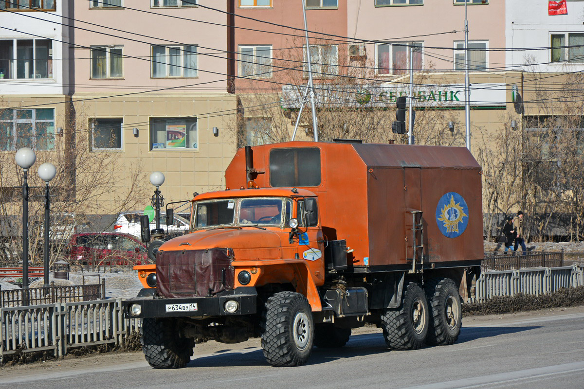 Саха (Якутия), № Р 634 ВУ 14 — Урал-4320-40