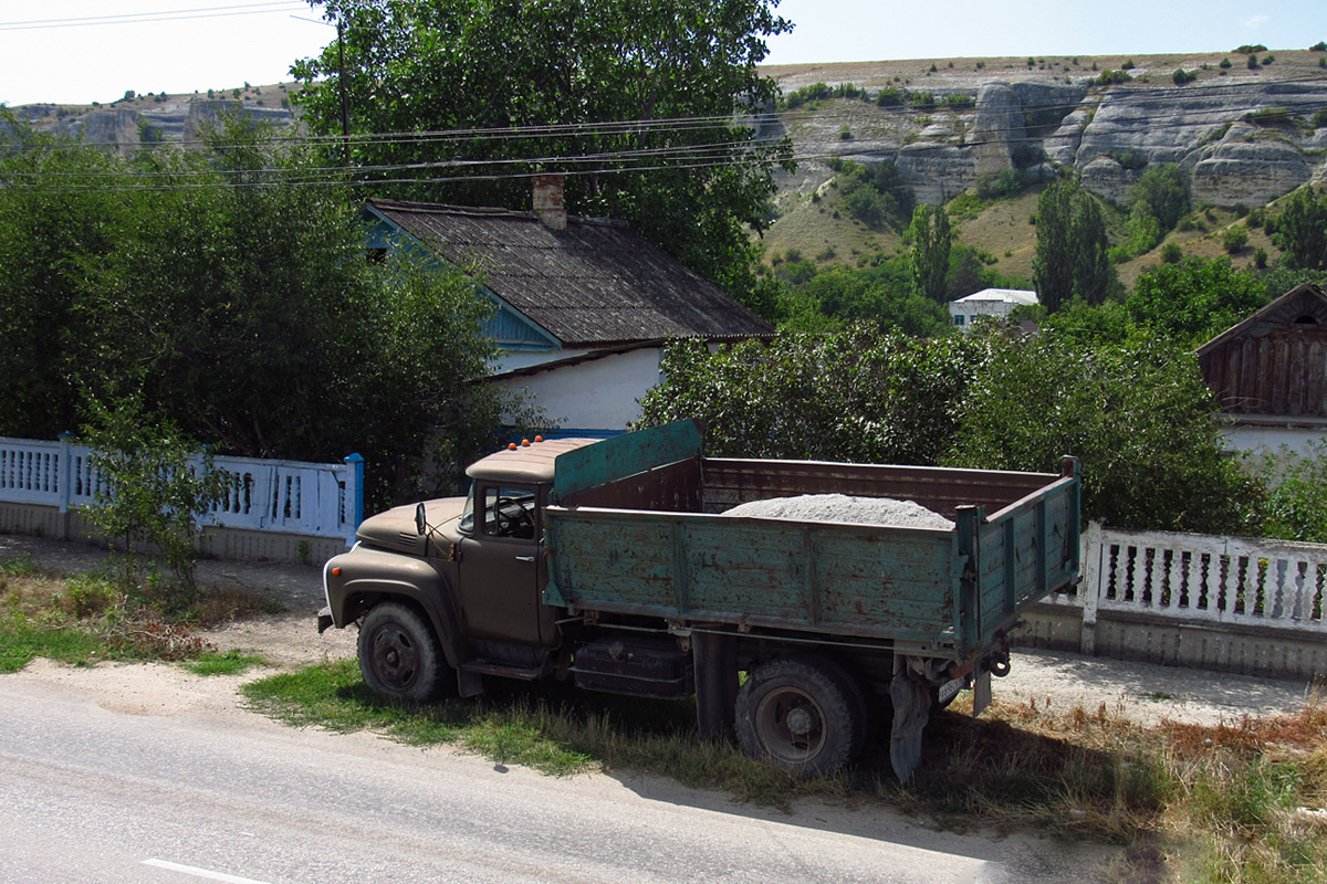 Крым, № А 696 СК 82 — ЗИЛ-130Б2