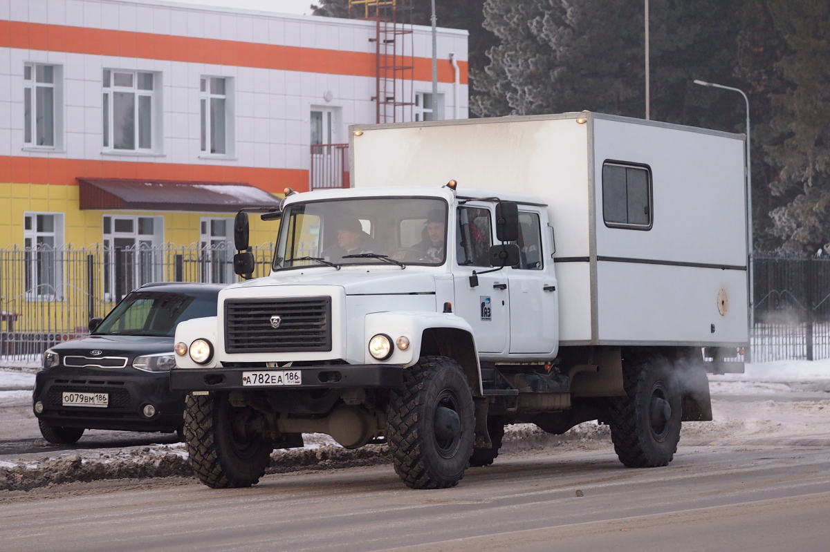 Ханты-Мансийский автоном.округ, № А 782 ЕА 186 — ГАЗ-33081 «Садко»