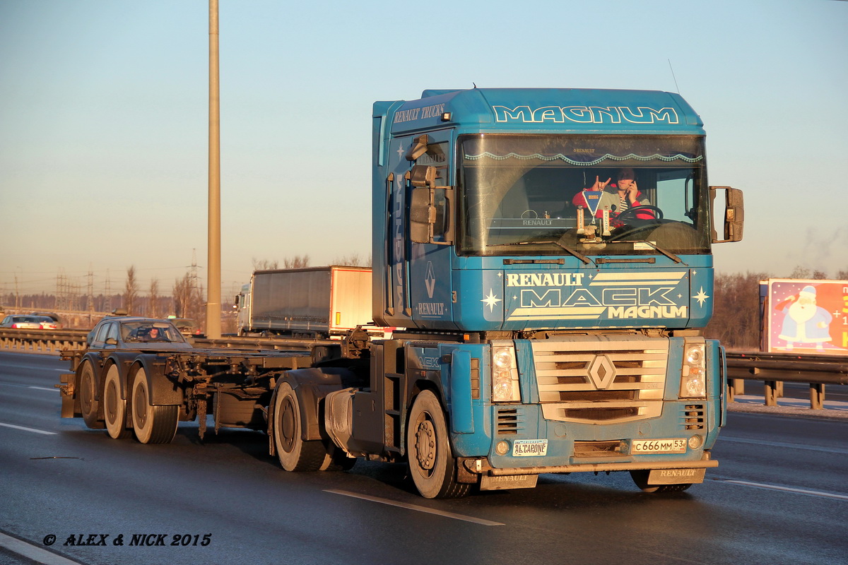 Новгородская область, № С 666 ММ 53 — Renault Magnum E-Tech ('2001)