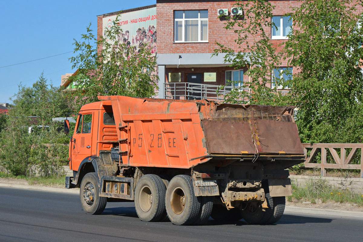 Саха (Якутия), № Р 528 ЕЕ 14 — КамАЗ-65115 [651150]