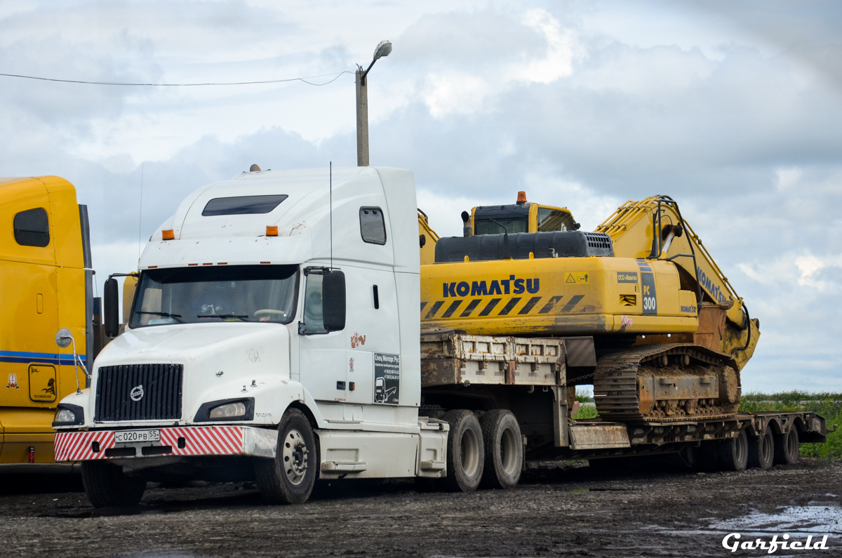 Омская область, № С 020 РВ 55 — Volvo VNL660