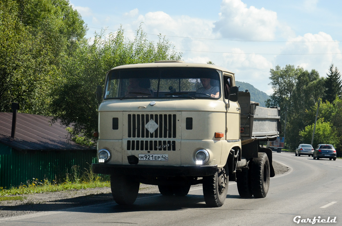 Кемеровская область, № М 921 ЕР 42 — IFA W50L/K