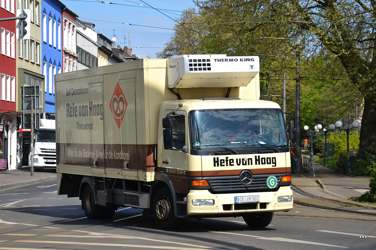 Германия, № VIE-VH 802 — Mercedes-Benz Atego (общ.м)