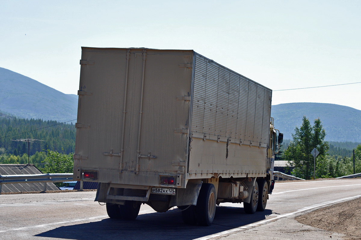 Приморский край, № У 582 АХ 125 — Hino FN