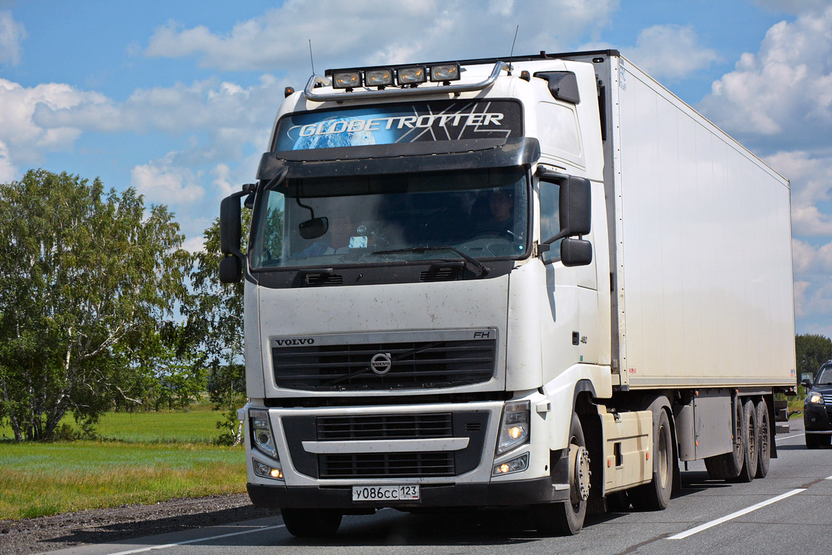 Краснодарский край, № У 086 СС 123 — Volvo ('2008) FH.460