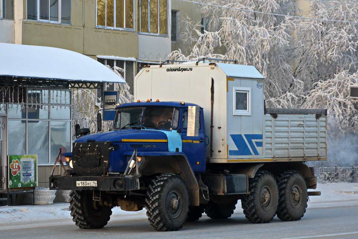 Саха (Якутия), № Н 183 КС 14 — Урал-4320-61