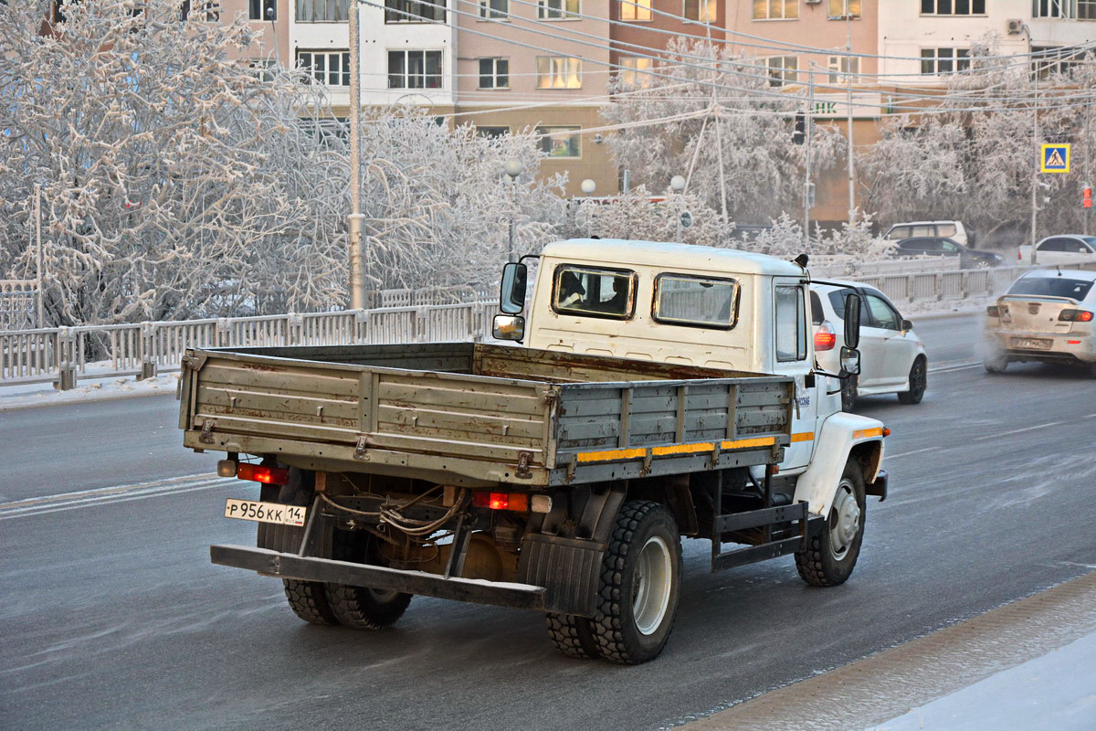 Саха (Якутия), № Р 956 КК 14 — ГАЗ-3309