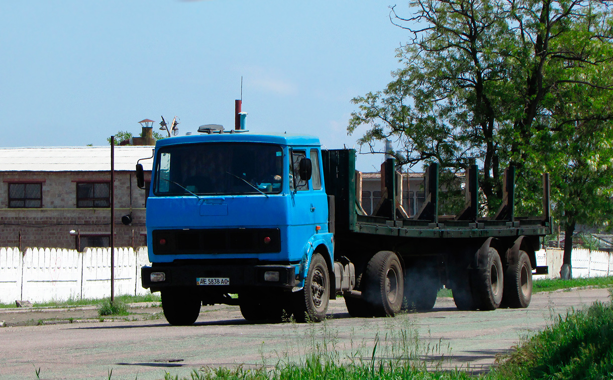 Днепропетровская область, № АЕ 5838 АО — МАЗ-54323