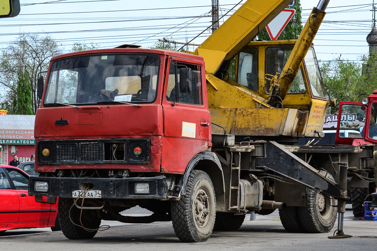 Волгоградская область, № А 322 АА 34 — МАЗ-5337 [533700]