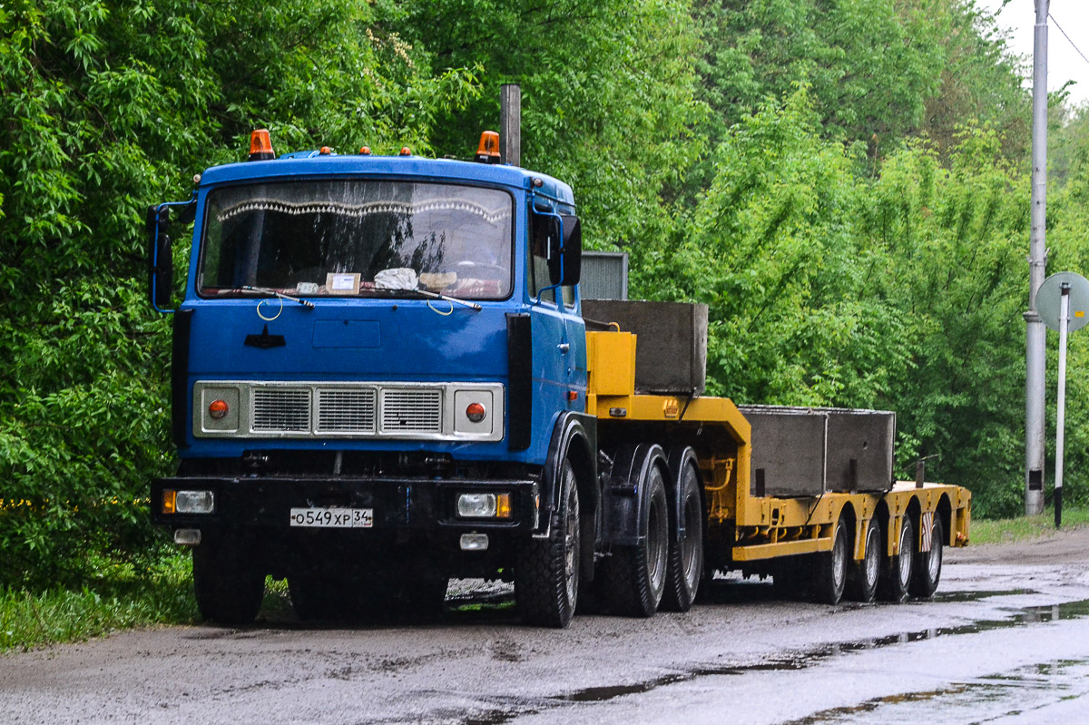 Волгоградская область, № О 549 ХР 34 — МАЗ-64221