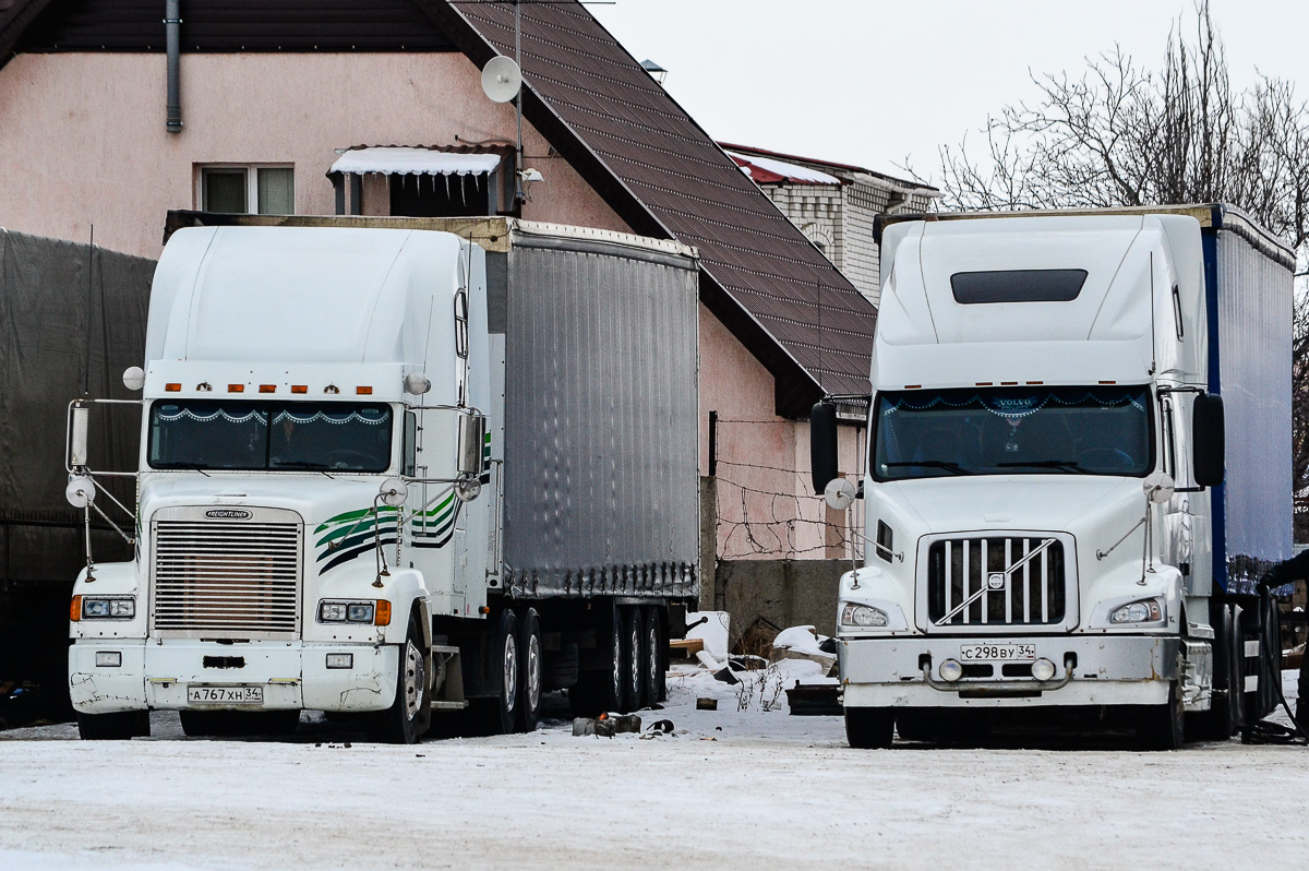 Волгоградская область, № А 767 ХН 34 — Freightliner FLD 120; Волгоградская область, № С 298 ВУ 34 — Volvo VNL660