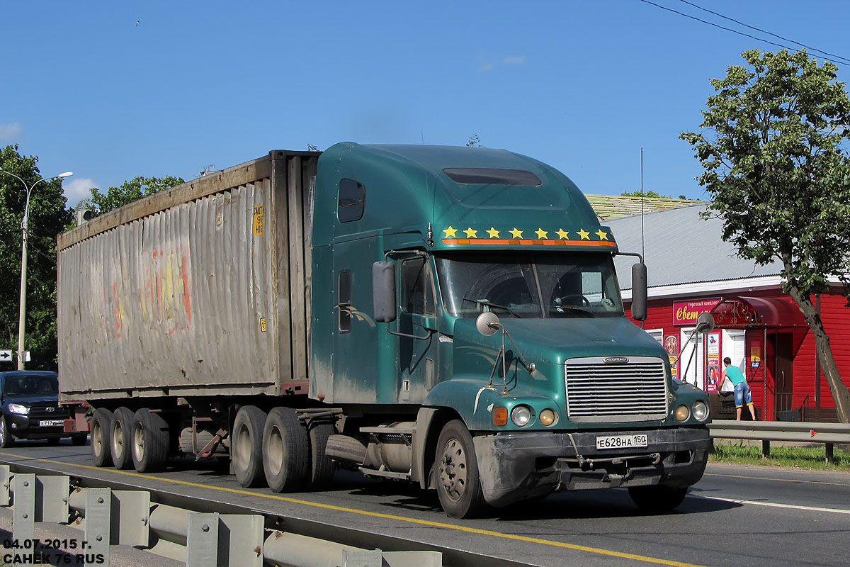 Московская область, № Е 628 НА 150 — Freightliner Century Class