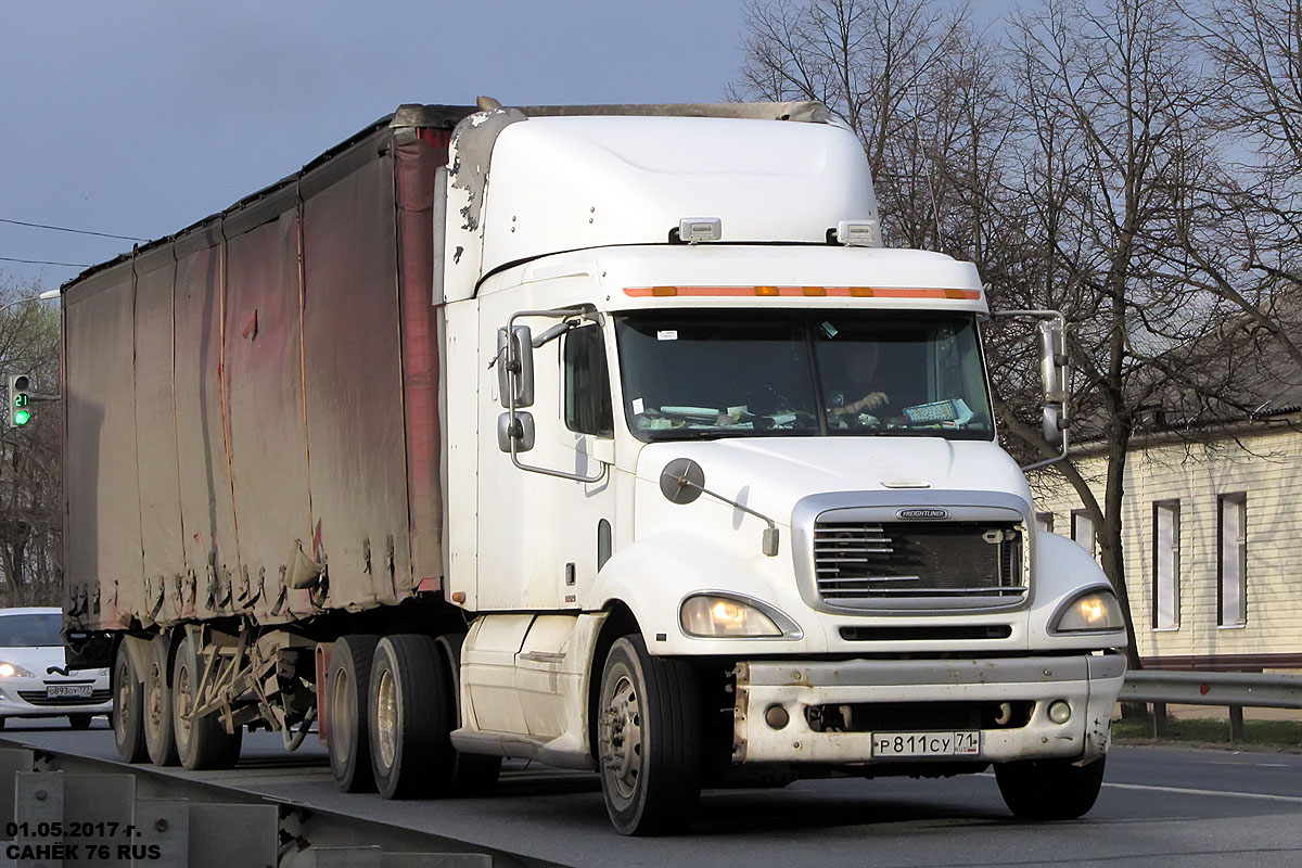 Тульская область, № Р 811 СУ 71 — Freightliner Columbia