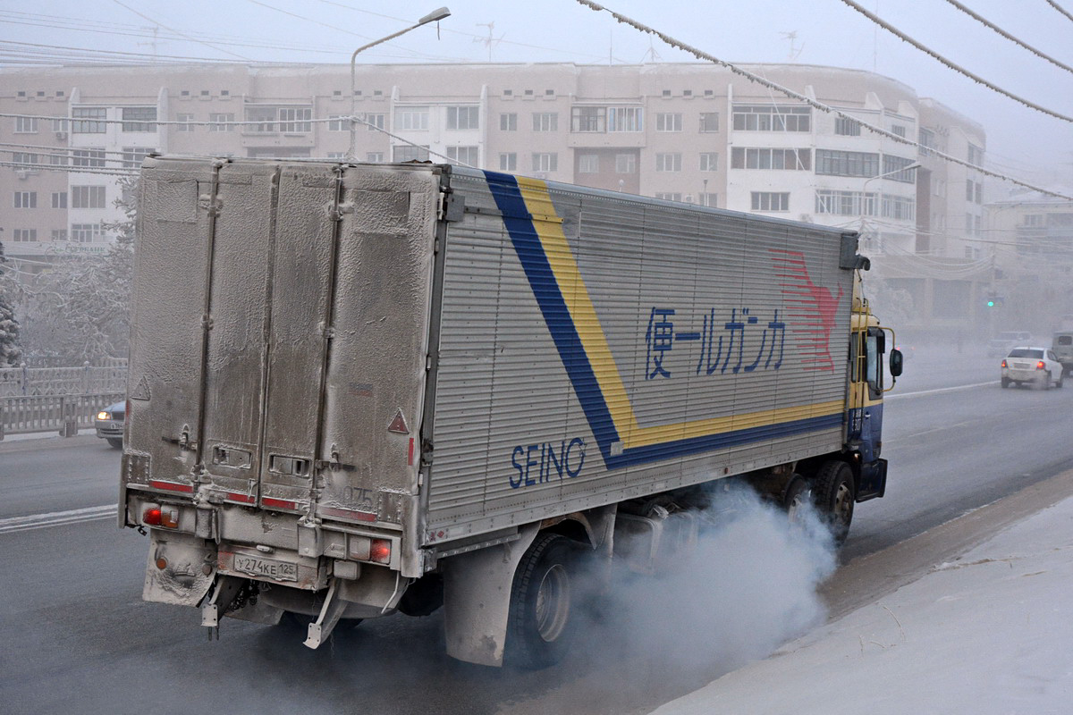 Приморский край, № У 274 КЕ 125 — Hino FN