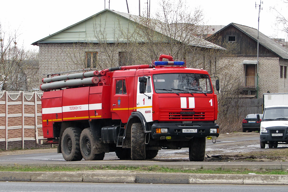 Ивановская область, № Н 080 ВН 37 — КамАЗ-43118-15 [43118R]