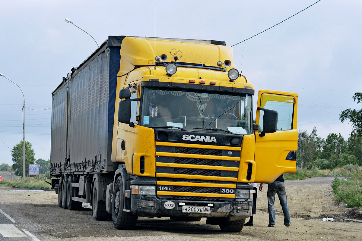 Иркутская область, № Н 200 ХЕ 38 — Scania ('1996) R114L