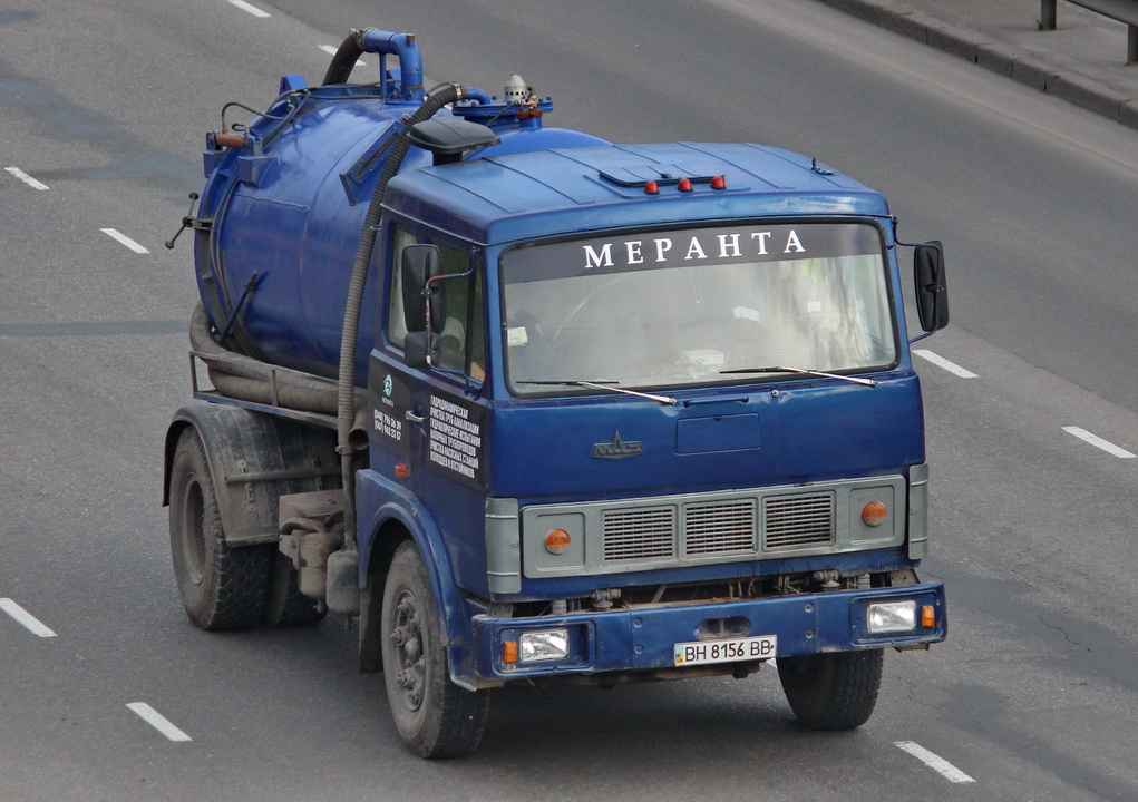 Одесская область, № ВН 8156 ВВ — МАЗ-54323